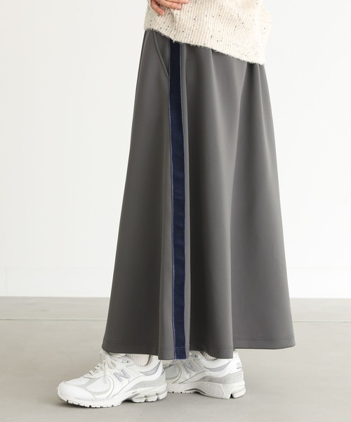 n'OrLABEL（ノアールレーベル）の「『サイドラインダンボールスカート』（スカート・レディース・ブラック/チャコール・1/2）」の3枚目の写真