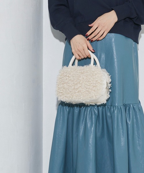 Firsthand（ファーストハンド）の「Firsthand/ファーストハンド エコファーボストンバッグ（ハンドバッグ・レディース・ブラック/オフホワイト・ONE SIZE）」の6枚目の写真