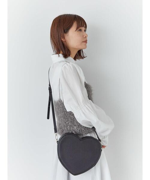 ehka sopo(エヘカソポ)の「シャーリングミニシャツワンピース(ワンピース・レディース・ブラック/オフホワイト/ベージュ・F)」の13枚目の写真