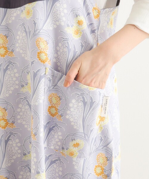 ベヴィントン ブルーム柄 エプロン（エプロン）｜LAURA ASHLEY（ローラアシュレイ）
