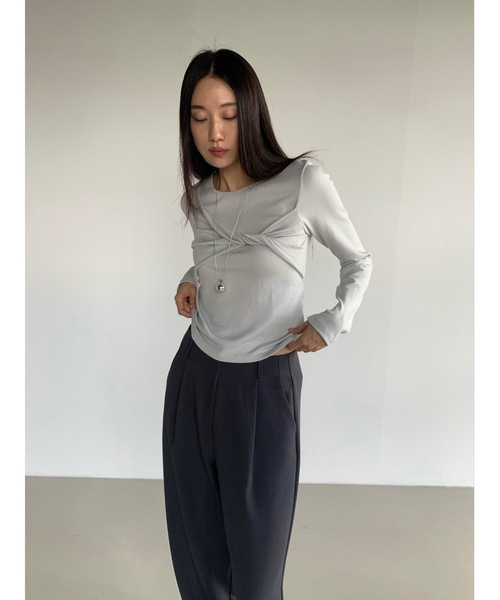 Didot.showroom（ディドット ショールーム）の「モダール混ツイストリボンロンT（Tシャツ/カットソー・レディース・ブラック/ホワイト/グレー・FREE）」の5枚目の写真