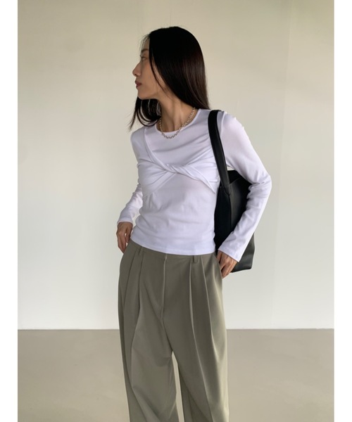 Didot.showroom（ディドット ショールーム）の「モダール混ツイストリボンロンT（Tシャツ/カットソー・レディース・ブラック/ホワイト/グレー・FREE）」の18枚目の写真