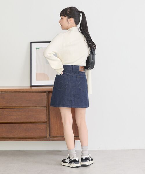 earth music&ecology(アースミュージックアンドエコロジー)の「Lee×e.m.a.eデニムミニスカート(デニムスカート・レディース・ワンウォッシュ/ブラック・S/M)」の14枚目の写真