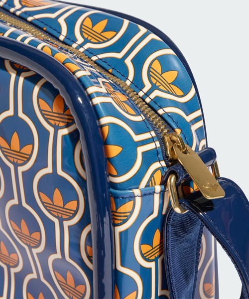 adidas（アディダス）の「AIRLINER / アディダスオリジナルス