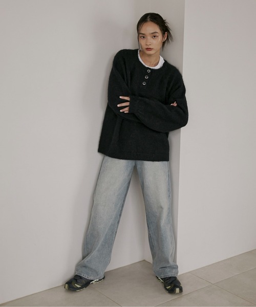 feepur(フェピュール)の「【ハンドウォッシャブル】ウール混起毛ヘンリーニット(ニット/セーター・レディース・ネイビー/アイボリー/グレー/ブラウン・MEDIUM)」の21枚目の写真