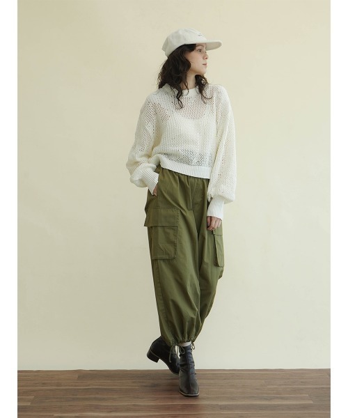 FIKA.(フィーカ)の「Low gauge cropped knit(ニット/セーター・レディース・アイボリー/グレー/ベージュ・MEDIUM)」の4枚目の写真