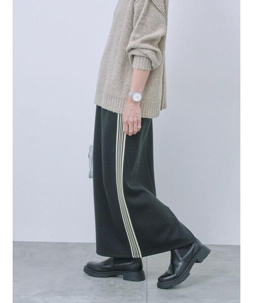 Samansa Mos2 blue（サマンサモスモスブルー）の「◎サイドラインナロースカート（スカート・レディース・シルバーグレー/ブラック/チャコールグレー・F）」の4枚目の写真