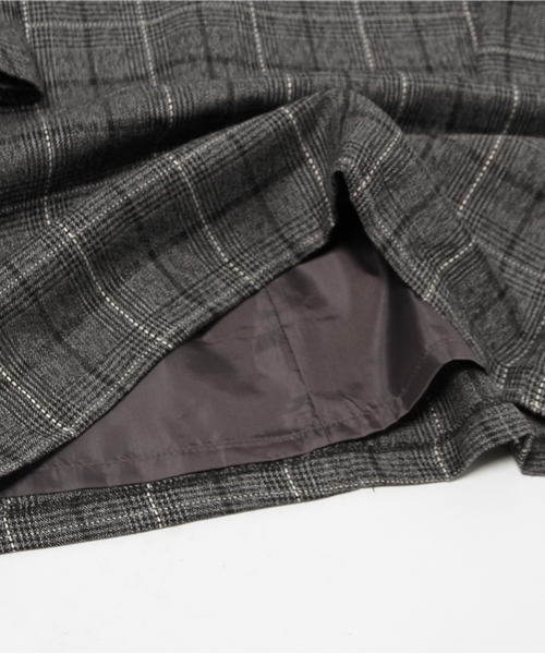 earth music&ecology（アースミュージックアンドエコロジー）の「グレンチェックサックワンピース（ワンピース・レディース・ブラック/ブラウン・MEDIUM/SMALL）」の4枚目の写真