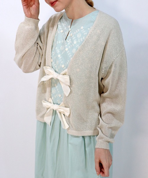 haupia（ハウピア）の「いにしえのリボンカーディ【ニット】（カーディガン/ボレロ・レディース・ブラック/ホワイト×ブラック/チャコールグレー/ベージュ/ネイビー・MEDIUM）」の4枚目の写真