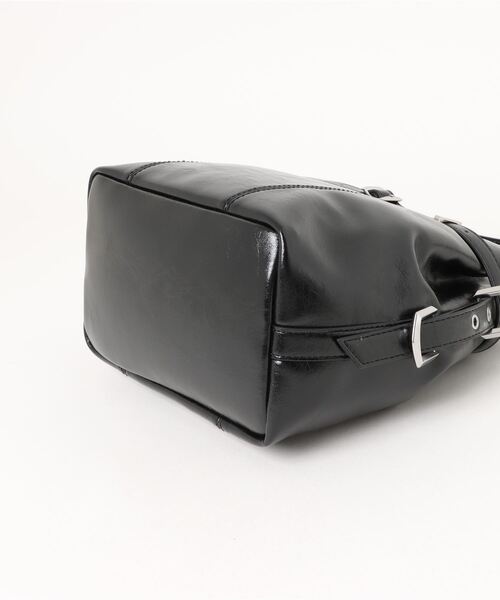 台湾 CHARLES&KEITH Bryna ベルトバックル ショルダーバッグ Bryna ブライナ ベルトホーボーバッグ - Noir | CHARLES & KEITH