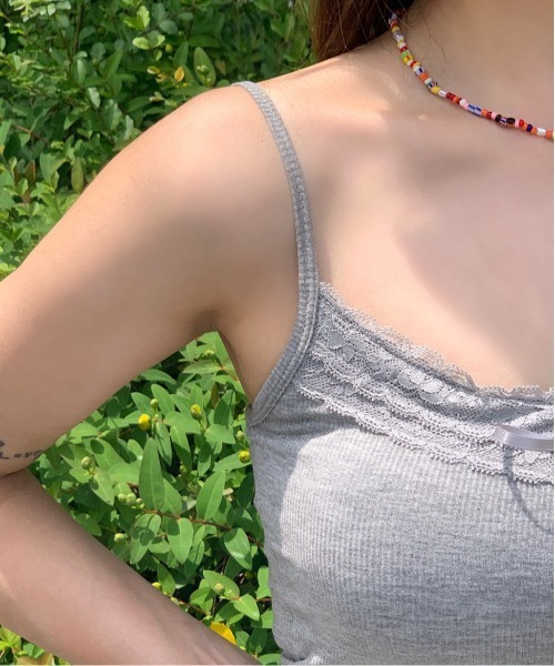 Mejoul（メジュール）の「【カップ付き】 リボンレースアソートインナーキャミソール　フラワー　くまちゃん（キャミソール・レディース・グレー/ホワイト/アイボリー/ホワイト系/ピンク/ブラック/ホワイト系1・F）」の9枚目の写真