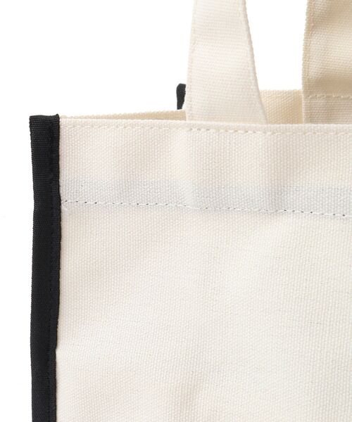 Maison de FLEUR（メゾンドフルール）の「パイピングスクエアトートバッグ（トートバッグ・レディース・ブラック/アイボリー/ライトピンク・FREE）」の16枚目の写真