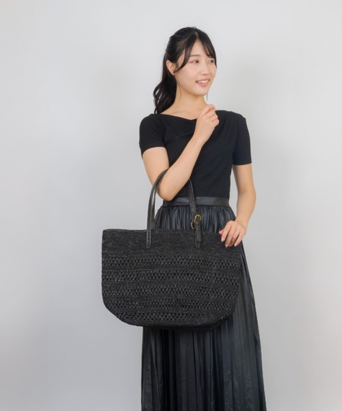 ハンドメイド ラフィア素材の舟形トートバッグ（M） ブラック
