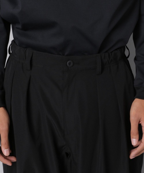 NUMERALS（ヌメラルズ）の「【NUMERALS】ワイドトラウザー（その他パンツ・メンズ・ブラック/カーキ・SMALL/MEDIUM/LARGE）」の8枚目の写真