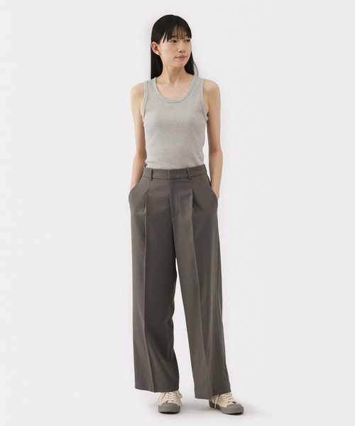 無印良品（ムジルシリョウヒン）の「婦人　ストレッチリブ編みタンクトップ（タンクトップ・レディース・オフホワイト/グレー/ブラック/スモーキーグリーン系/ホワイト系/ブラック系・XS/S/M/L/XL）」の19枚目の写真