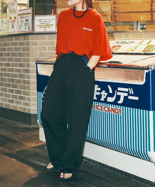 URBAN RESEARCH（アーバンリサーチ）の「551蓬莱×UR　SHORT-SLEEVE T-SHIRTS（Tシャツ/カットソー・メンズ・ブラック/チャコールグレー/レッド/オフホワイト/ブルー/ネイビー・X-LARGE/LARGE/MEDIUM/SMALL）」の6枚目の写真