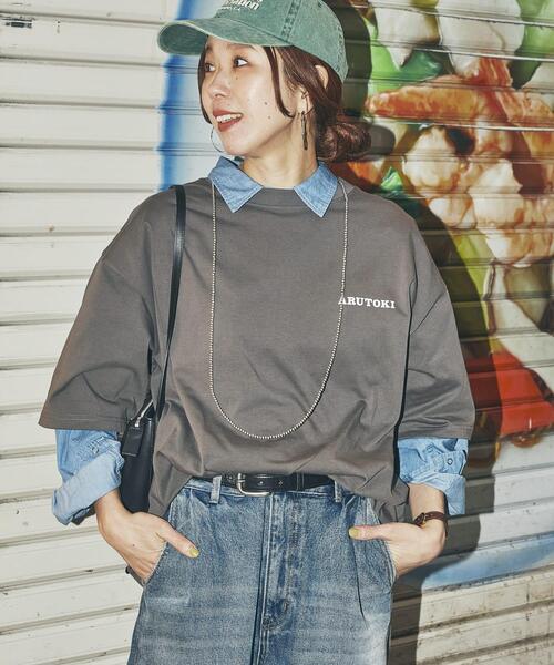 URBAN RESEARCH(アーバンリサーチ)の「551蓬莱×UR SHORT-SLEEVE T-SHIRTS(Tシャツ/カットソー・メンズ・ブラック/チャコールグレー/レッド/オフホワイト/ブルー/ネイビー・X-LARGE/LARGE/MEDIUM/SMALL)」の11枚目の写真