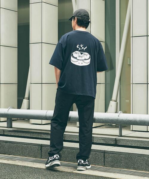 URBAN RESEARCH（アーバンリサーチ）の「551蓬莱×UR　SHORT-SLEEVE T-SHIRTS（Tシャツ/カットソー・メンズ・ブラック/チャコールグレー/レッド/オフホワイト/ブルー/ネイビー・X-LARGE/LARGE/MEDIUM/SMALL）」の17枚目の写真