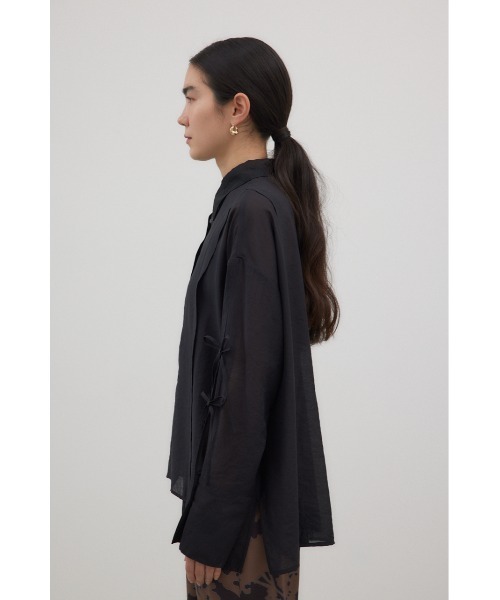 crie conforto（クリーコンフォルト）の「スリーブスラッシュシアーシャツ　羽織り / 長袖（シャツ/ブラウス・レディース・ライトイエロー/アイボリー/ブラック/ブラウン・FREE）」の9枚目の写真