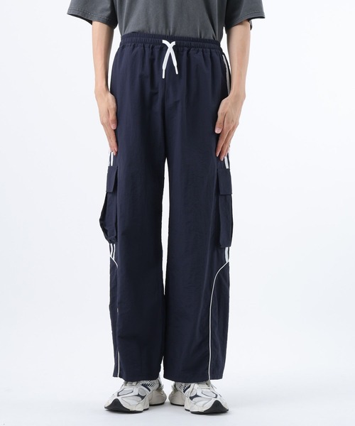 GLOBAL WORK(グローバルワーク)の「ナイロンラインパンツ/AND YUA ANY/291947(カーゴパンツ・キッズ・ブラック/ネイビー・SMALL/MEDIUM/LARGE)」の10枚目の写真