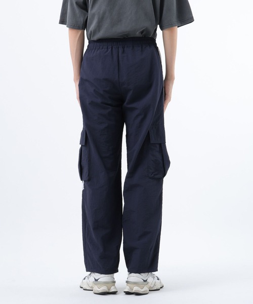 GLOBAL WORK(グローバルワーク)の「ナイロンラインパンツ/AND YUA ANY/291947(カーゴパンツ・キッズ・ブラック/ネイビー・SMALL/MEDIUM/LARGE)」の12枚目の写真