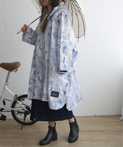 LBC（エルビーシー）の「【撥水】KiU キウ スタンダードレインポンチョ 2（レインコート/ポンチョ・レディース・アイボリー/ホワイト/ミント/ライトグレー/ダークネイビー/その他1/ライトグリーン・FREE）」の13枚目の写真