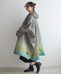 LBC（エルビーシー）の「【撥水】KiU キウ スタンダードレインポンチョ 2（レインコート/ポンチョ）」