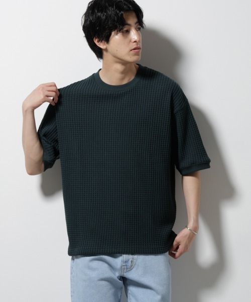 NANO universe(ナノユニバース)の「オニワッフルビッグTシャツ 五分袖(Tシャツ/カットソー・メンズ・ブルー/ダークグリーン/ホワイト/スミクロ・L/M/XL)」の3枚目の写真