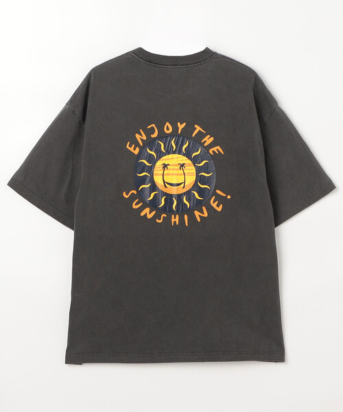 Jonas Claesson(ジョナスクレアッソン)の「JONAS CLAESSON/ジョナス クレアッソン Big sunshine Tee(Tシャツ/カットソー・メンズ・オフホワイト/チャコールグレー/オレンジ・LARGE/MEDIUM)」の2枚目の写真