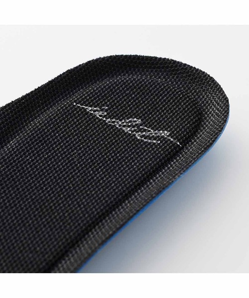 IEDIT(イディット)の「IEDIT こだわりの履き心地で走り出したくなるストラップパンプス〈ブラック〉(パンプス・レディース・ブラック・6/5)」の2枚目の写真