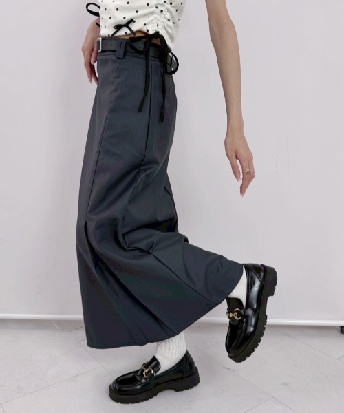 Teem Store(チームストア)の「【ベルト付き】プリーツロングスカート(スカート・レディース・グレー/ブラック・M/L)」の3枚目の写真