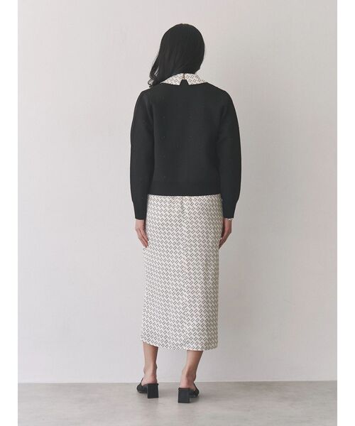 TONAL(トーナル)の「モノグラムカッセンタックカシュクールワンピース(ワンピース・レディース・ベージュ/オフホワイト・MEDIUM)」の12枚目の写真