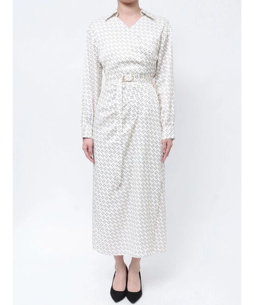 TONAL(トーナル)の「モノグラムカッセンタックカシュクールワンピース(ワンピース・レディース・ベージュ/オフホワイト・MEDIUM)」の13枚目の写真