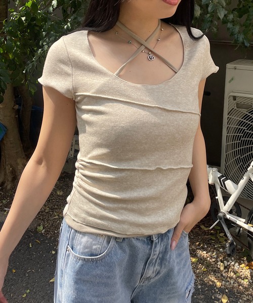 meJane(ミージェーン)の「ホルターネックメロウトップス(Tシャツ/カットソー・レディース・ベージュ/ブラック/グレー・FREE)」の14枚目の写真
