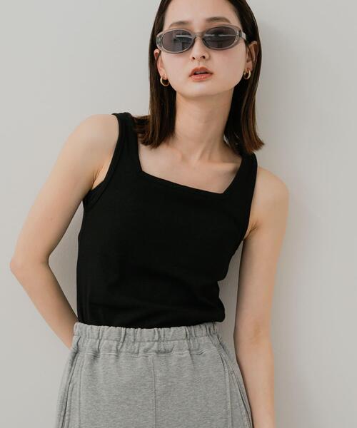 SENSE OF PLACE by URBAN RESEARCH(センスオブプレイスバイアーバンリサーチ)の「2WAYタンクトップ(タンクトップ・レディース・ライトベージュ/オフホワイト/ブラック・ONE)」の14枚目の写真