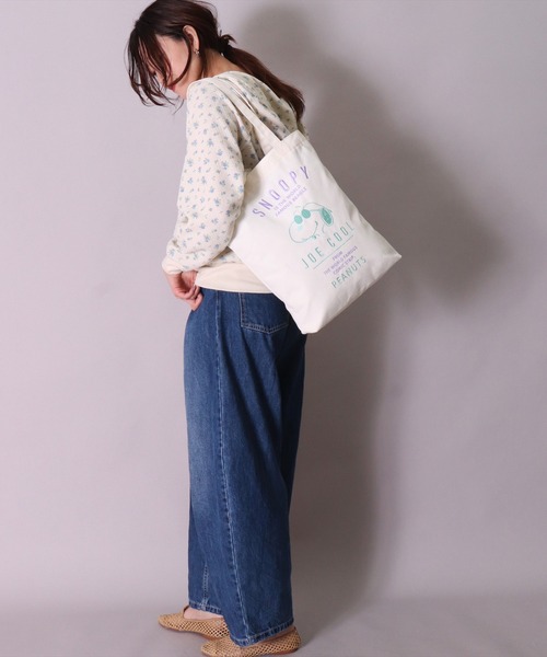 PEANUTS（ピーナッツ）の「(ACT)【PEANUTS】刺繍 トートバッグ（トートバッグ・レディース・アイボリー系1/アイボリー系2/アイボリー系3・ONE SIZE）」の4枚目の写真