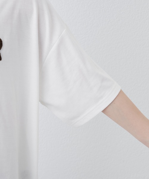 continuer de NICE CLAUP（コンティニューデナイスクラップ）の「メガネ犬半袖Ｔ（Tシャツ/カットソー・レディース・オフホワイト/スミクロ/オートミール・FREE）」の5枚目の写真