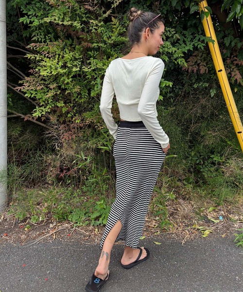 ROXY(ロキシー)の「MIXTURE SKIRT/ロキシーウエストゴムリブスカート(スカート・レディース・ベージュ/ホワイト・SMALL/MEDIUM/LARGE)」の5枚目の写真