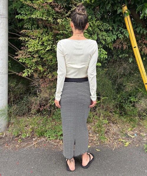 ROXY(ロキシー)の「MIXTURE SKIRT/ロキシーウエストゴムリブスカート(スカート・レディース・ベージュ/ホワイト・SMALL/MEDIUM/LARGE)」の6枚目の写真