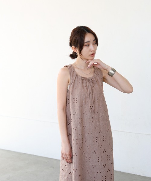Bab(バブ)の「【S・Mサイズ展開】コットン刺繍ワンピース(ワンピース・レディース・ブラック/モカ/アイボリー・S/M)」の14枚目の写真