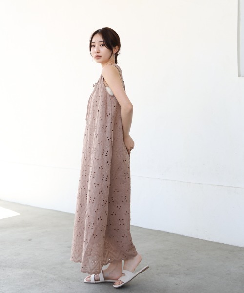 Bab(バブ)の「【S・Mサイズ展開】コットン刺繍ワンピース(ワンピース・レディース・ブラック/モカ/アイボリー・S/M)」の17枚目の写真