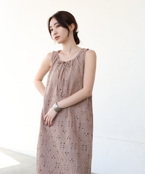 Bab(バブ)の「【S・Mサイズ展開】コットン刺繍ワンピース(ワンピース・レディース・ブラック/モカ/アイボリー・S/M)」の20枚目の写真