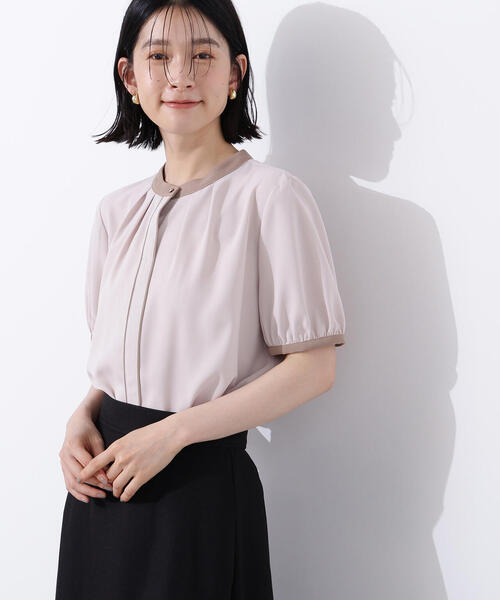 N.（N. Natural Beauty Basic）（エヌエヌナチュラルビューティーベーシック）の「バイカラートリミングブラウス（シャツ/ブラウス・レディース・ピンクベージュ/オフホワイト/チャコールグレー・MEDIUM）」の3枚目の写真