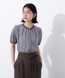 バイカラートリミングブラウス