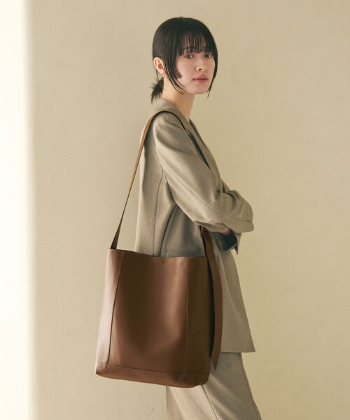 BEAUTY&YOUTH UNITED ARROWS（ビューティーアンドユースユナイテッドアローズ）の「ソフト ワイドベルト ビッグ ショルダーバッグ 2（ショルダーバッグ・レディース・ブラック/グレー/ブラウン・FREE）」の17枚目の写真