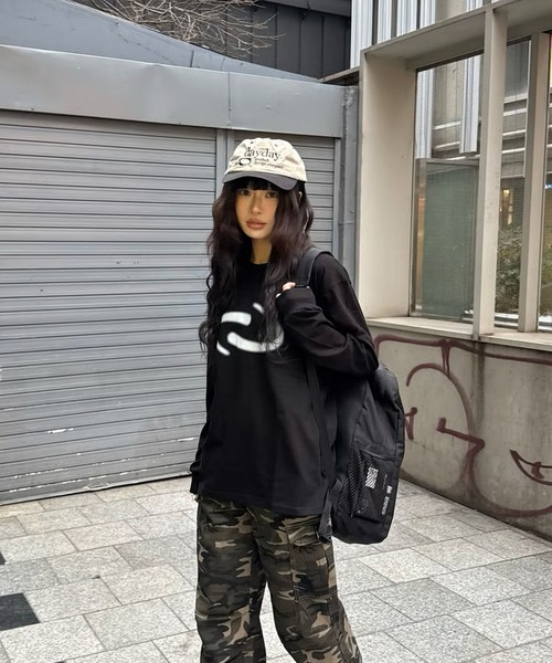 DAYDAY(デイデイ)の「スピンロゴ L/S Tシャツ(Tシャツ/カットソー・レディース・ネイビー/グレイッシュベージュ/ブラック・M/L/XL)」の9枚目の写真