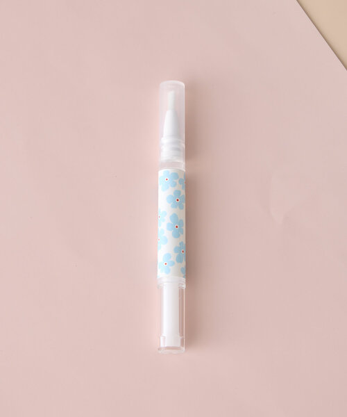 BIRTHDAY BAR(バースデイバー)の「STICK NAIL OIL(ハンドケア/ハンドクリーム・レディース・サックスブルー/ピンク・0)」の2枚目の写真