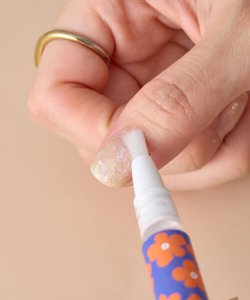 BIRTHDAY BAR(バースデイバー)の「STICK NAIL OIL(ハンドケア/ハンドクリーム・レディース・サックスブルー/ピンク・0)」の8枚目の写真