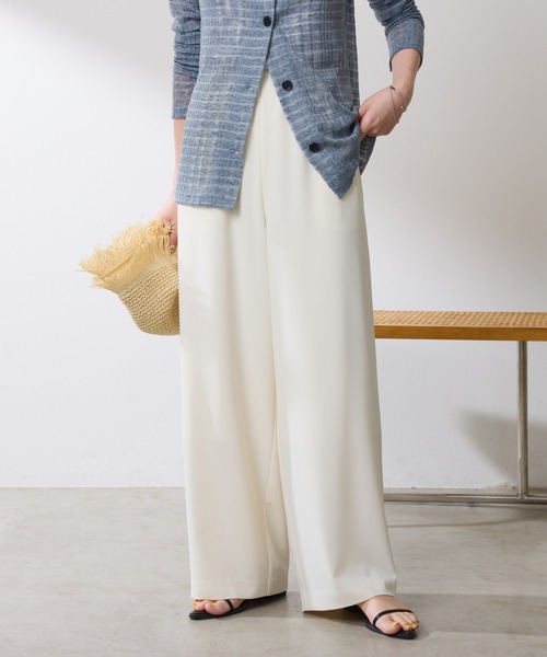 COLLAGE GALLARDAGALANTE(コラージュガリャルダガランテ)の「ジャージイージーパンツ/セットアップ可(その他パンツ・レディース・オフホワイト/ブラック・FREE)」の2枚目の写真