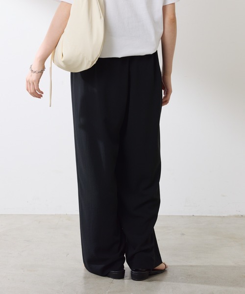 COLLAGE GALLARDAGALANTE(コラージュガリャルダガランテ)の「ジャージイージーパンツ/セットアップ可(その他パンツ・レディース・オフホワイト/ブラック・FREE)」の11枚目の写真